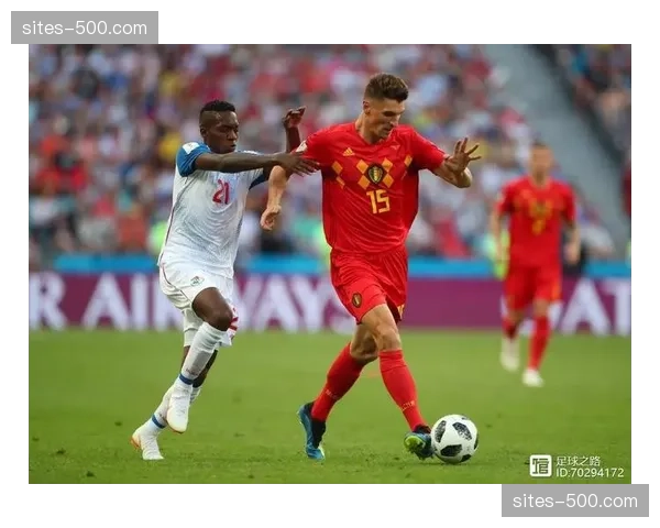 图卢兹边翼卫回撤防守形成边路屏障的战术执行细节 图卢兹边翼卫回撤防守形成边路屏障的战术执行细节